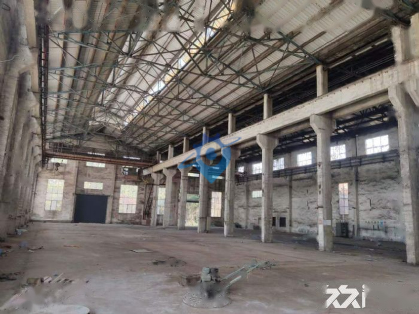 青山武钢工业园8000平米钢构厂房配行车20吨配套齐全