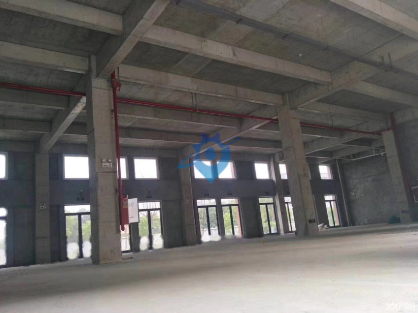 紧邻高速地铁口双出口，优质厂房，可独栋可分层分户出售