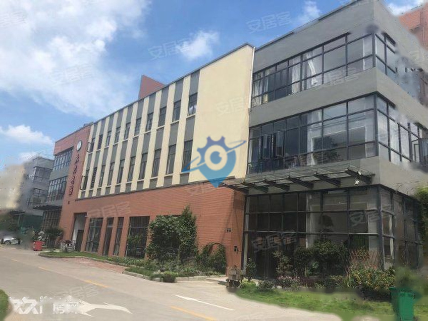 紧邻高速地铁口双出口，优质厂房，可独栋可分层分户出售