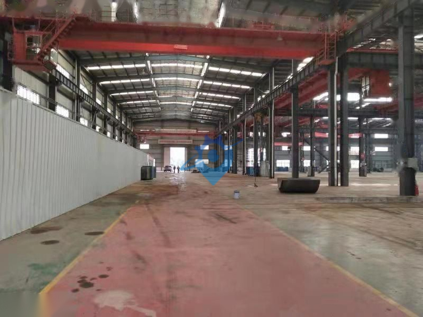 蔡甸柏林2500平米行车15吨5吨各一台配套齐全，进出便利，变压器1600