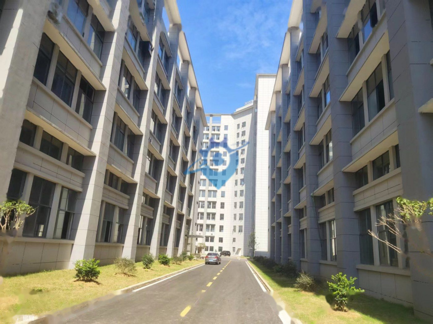 汉口北开发区12500平米独门独院宿舍办公食堂配套齐全可分租