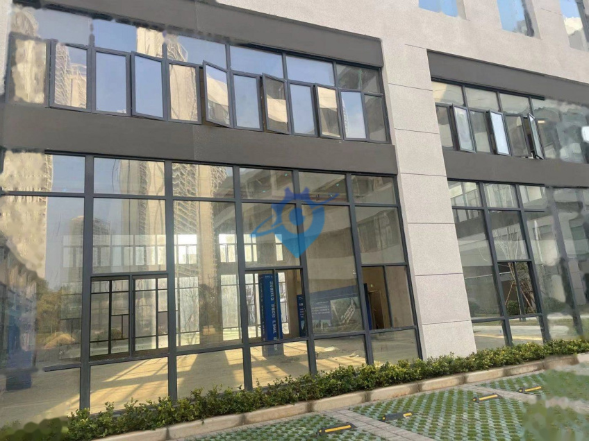双地铁口，层高7.2米现房出售，光谷南，主城区三环边，