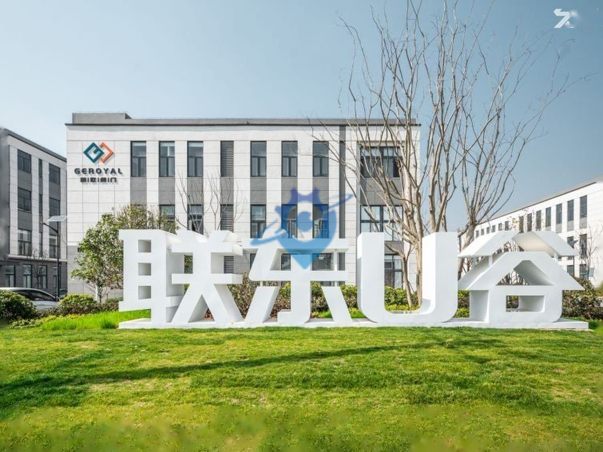 4层独栋，独门独户，50年产权，地铁口旁
