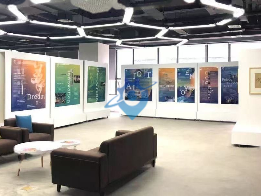 低价,低价!地铁口,甲方直租精装办公室,含家具空调拎包入驻!